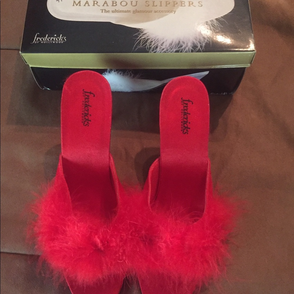 Size 10 red Frederick’s of Hollywood marabou heels